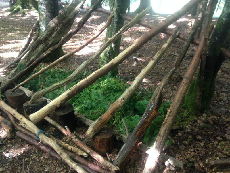shelter-outside-in-kippure